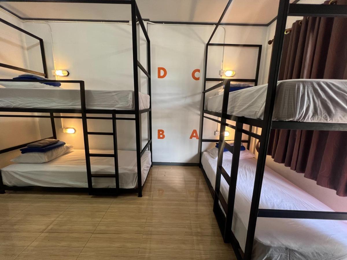 Revolution Hostel Пай Екстер'єр фото