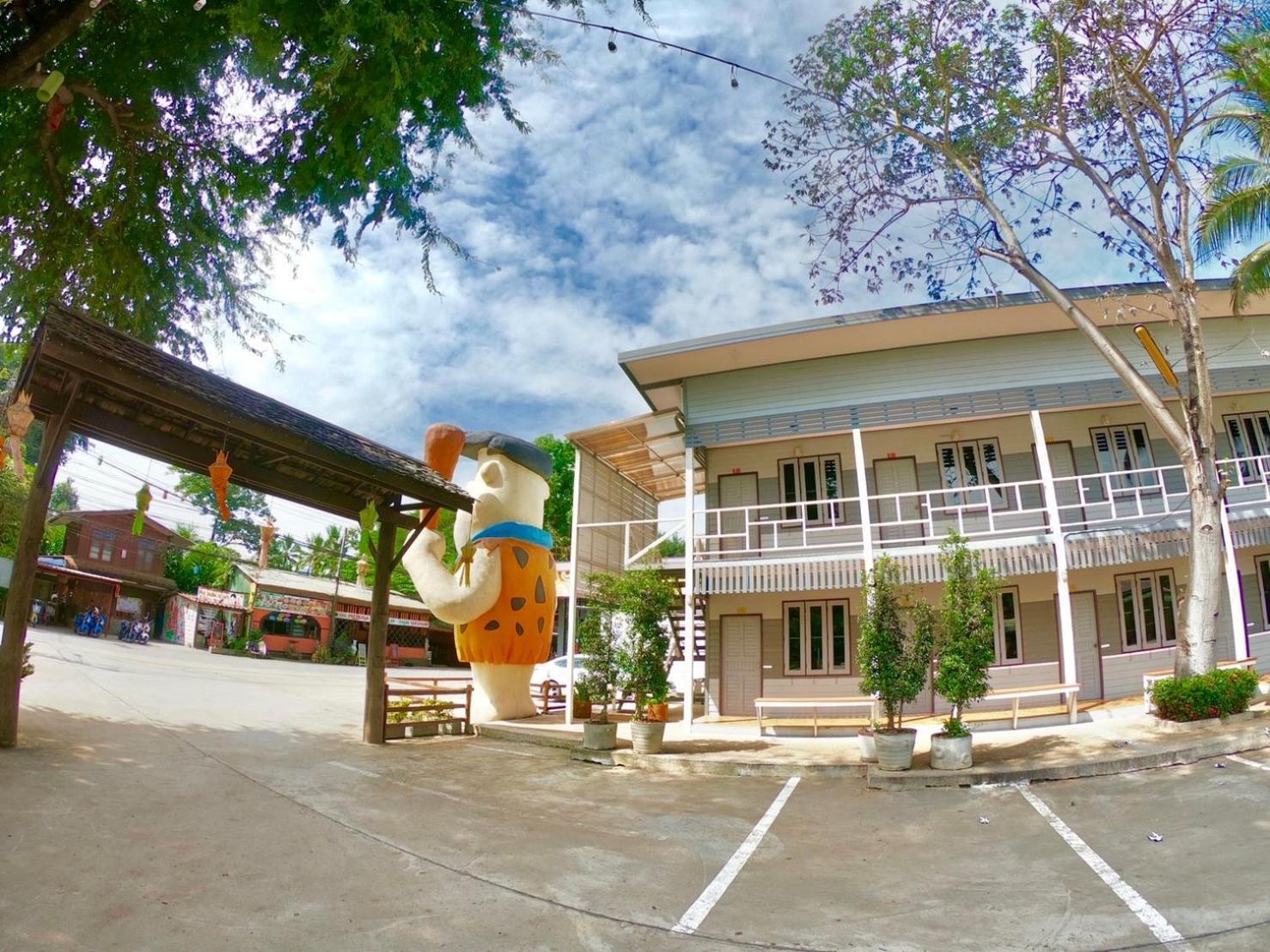 Revolution Hostel Пай Екстер'єр фото